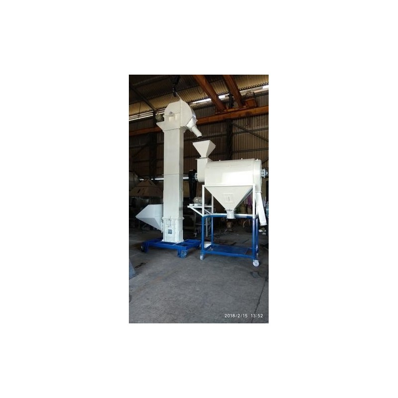 ultra-febtech-private-limited-ultra-febtech-30-feet-bucket-elevator-1-5-160-kw-415-volt-1