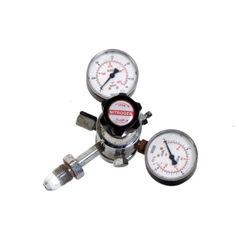 newchrom-technologies-16kg-cm2-industrial-gas-regulator-11326-1