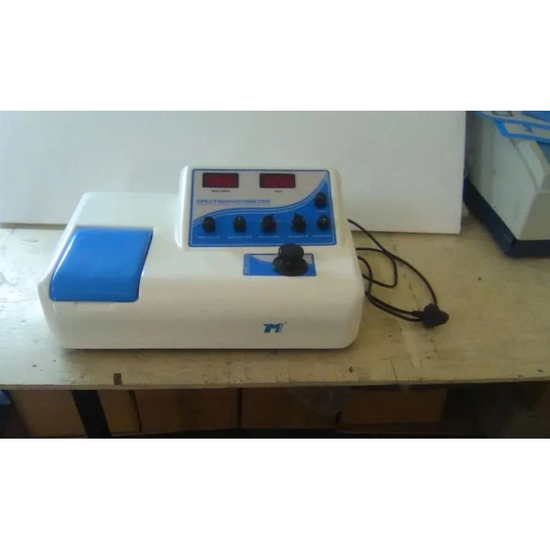  benchtop-digital-spectrophotometer-100mm-14039-2