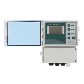Labtron Wall Mounted Chlorine Meter LWCM-A10 image-1