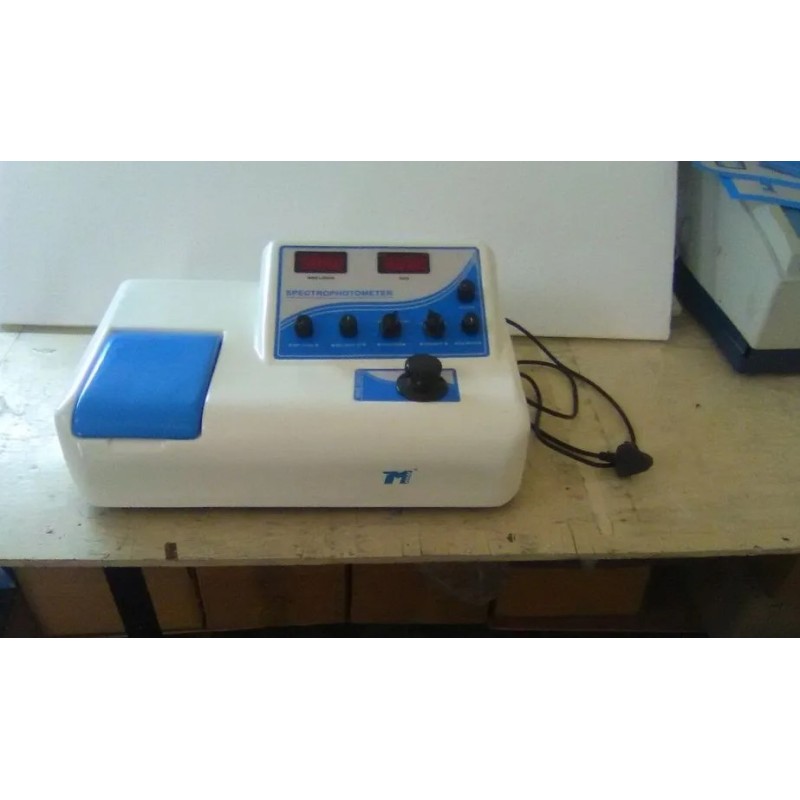 benchtop-digital-spectrophotometer-100mm-14039-2