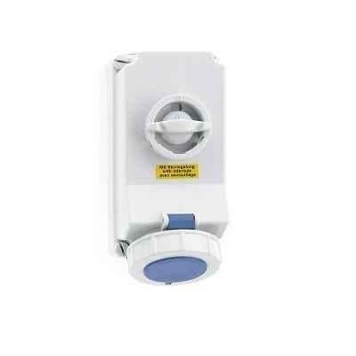 Neptune 16104 32A 3 Pin IP67 Industrial Surface Mounting Socket Outlet Interlocked image-1