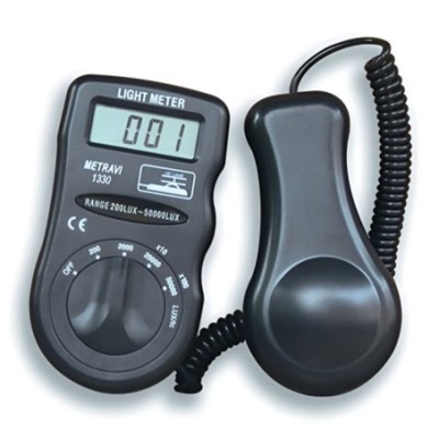Metravi Digital Lux Meter 1330 image-1