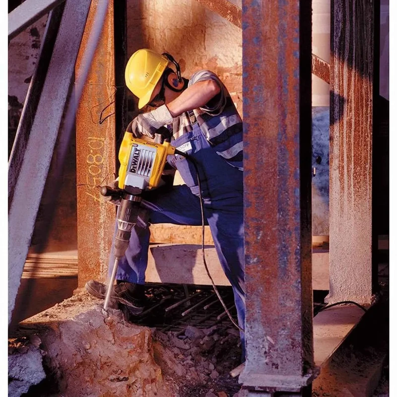 Dewalt D25901K 10kg SDS Max Demolition Hammer image-6