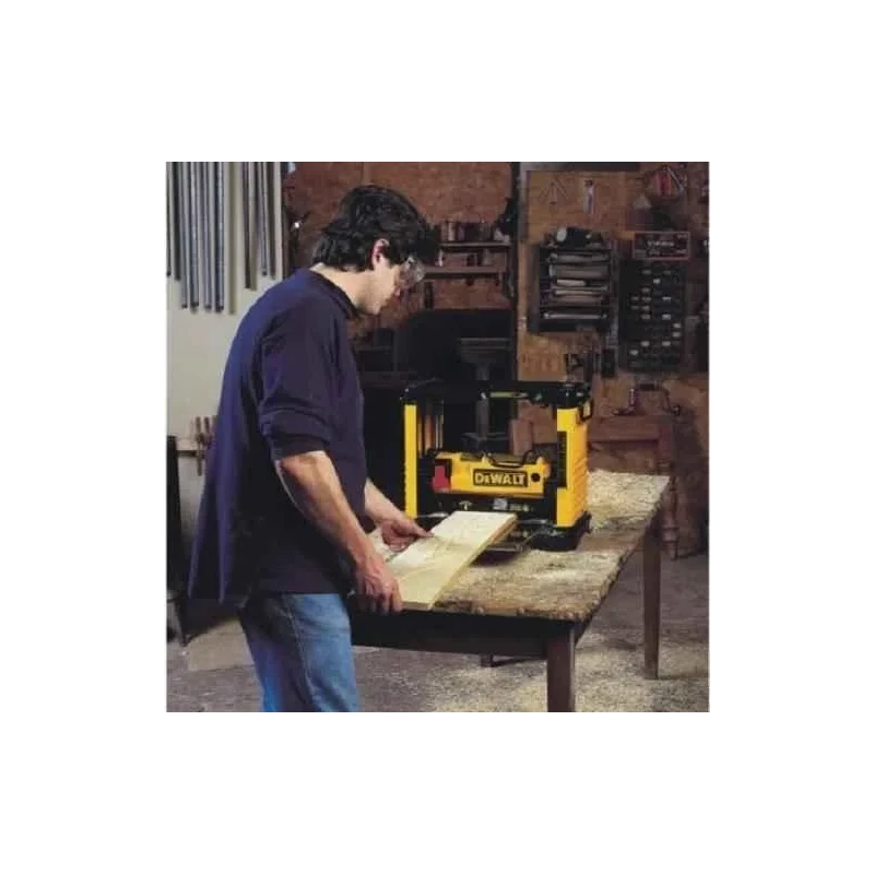 Dewalt DW733-QZ 1800W 13 Inch Portable Thickness Planer image-1