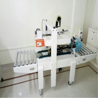 Automatic Carton Sealing Machine 10 CPM Capacity 250W 220V | EnvMart