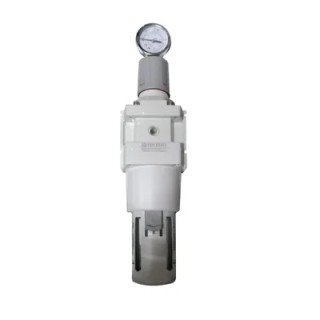 Akari AW5000-10 Filter Regulator with Gauge & Metal Guard, 1 Inch, 2–8 Bar | EnvMart