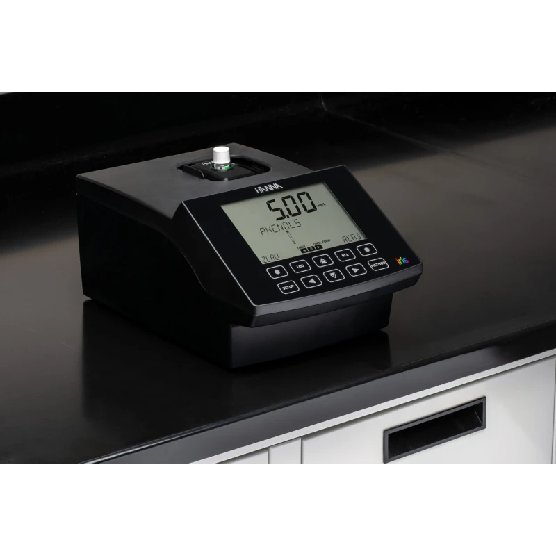 Hanna Instruments HI802 iris® Visible Spectrophotometer Barcode Reader 340-900 nm | EnvMart