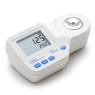 Hanna Digital Sucrose in Wine and Grape Products Refractometer - HI96814