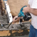 Makita 18V Li-ion Mobile Concrete Vibrator DVR850Z