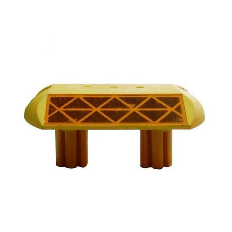  3m-reflective-road-stud-with-twin-shanks-21806-1