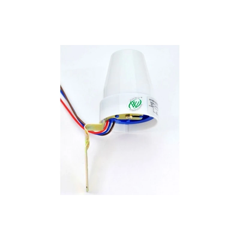  walnut-innovations-automatic-street-light-sensor-switch-day-night-switch-21833-1