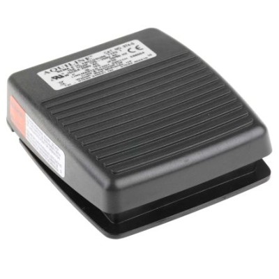 RS PRO Light Duty Momentary Foot Switch DPCO, Polymer, 15A, 250V AC, IP20, Relief Clamp 116-681
