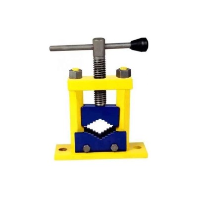 Pahal Heavy Duty Pipe Vice 25 mm, Hardened Steel Jaws, Cast Iron Body