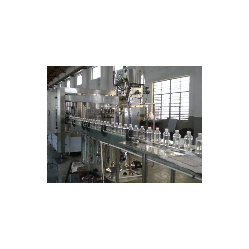 pet-bottle-filling-machine