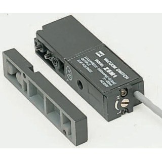 SMC Vacuum Switch -80 kPa to -27 kPa, Solid State Output, 10mA, 1/8 in Port, 100V AC, ZSM1-021L