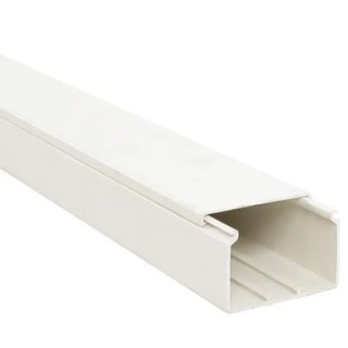 Planet-Wattohm Viadis Distribution Cable Trunking, 90mm Width x 40mm Depth x 2m Length, Polyvinyl Chloride, White W90mm