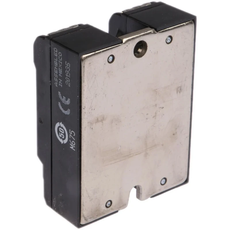 Crydom HD Series Solid State Relay, Panel Mount, 90A, 530V Load, 32V Control HD4890-10