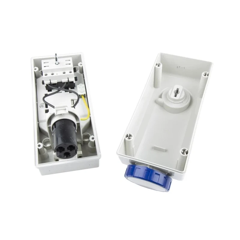 Scame Industrial Interlock Socket Switchable IP67, 2+E, Earthing Position 6h Straight, 16A, 250V, Blue, Polymer Body, 