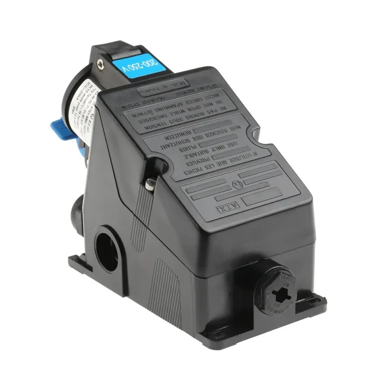 Emerson Appleton Surface Mount Industrial Power Connector 16A, 2P+PE, Polycarbonate, IP66, Blue 