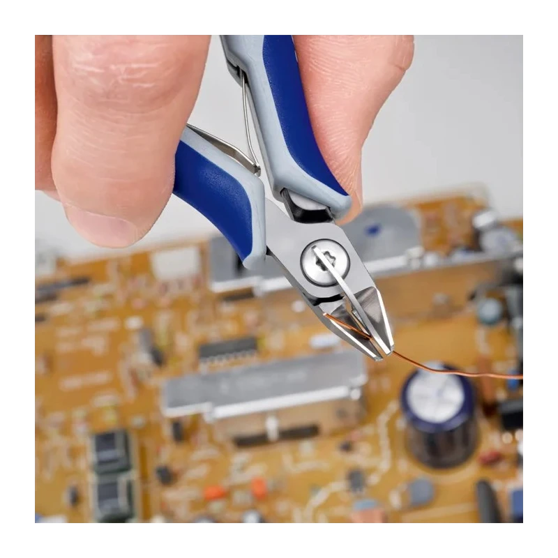 Knipex Bevel Side Cutter, End Cutting Nipper 11mm Jaw Width, 125mm Length, Precision, Steel Jaws 79 52 125 RS