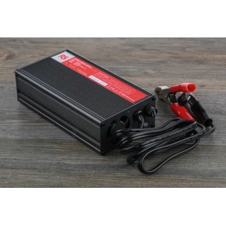 RS PRO Lead Acid Battery Charger 12V 12A, 3 Stage, EU Plug, Automatic Shutdown, Model 549-261