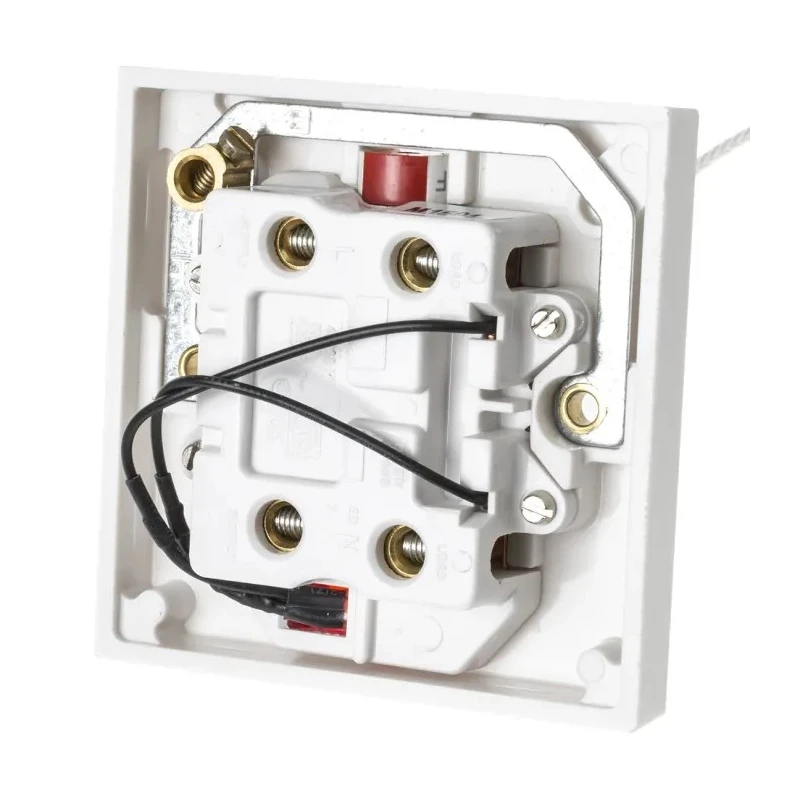 MK Electric 1 Way Ceiling Pull Switch White 50A Cord 1.5m BS 7671:2008/BS EN 60669-1:2000 3164 WHI