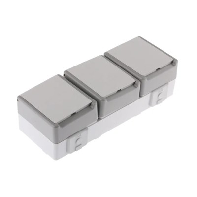 Siemens 16A 250V Grey 3 Gang Plug Socket DELTA Outdoor Type F IP44 Screwless Surface Mount 70x70x45mm 5UB4731