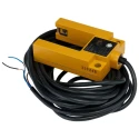 Omron Diffuse Photoelectric Fork Sensor, 30 mm Detection Range, PNP, IP65/IP67, E3S-GS3B4 5M