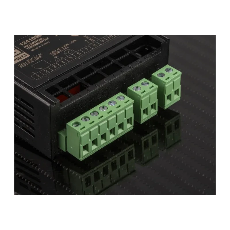 RS PRO Panel Mount On-Off Temperature Controller, 1 Input, 2 Output Solid State Relay, 253V AC, PID Controller ET2011