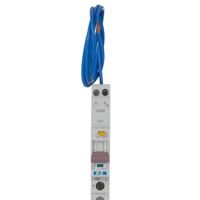 Eaton Residual Current Circuit Breaker with Overload Protection, 32A, 1-Pole, Type C EMCH132R30C ERBM-32/1/C/003-A