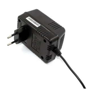 RS PRO AC/AC Adapter Type C 14 W 9V AC Output 1.5 A 2.1 x 5.5 x 12 mm Centre Positive 139-1772