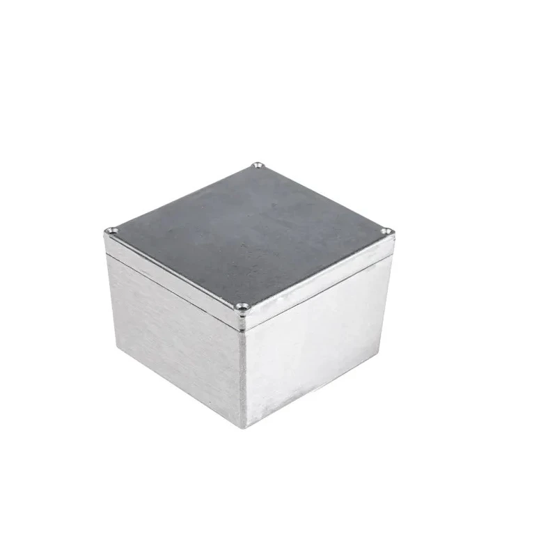 RS PRO 5500 Series Silver Lid Aluminium Alloy Shielded Enclosure, IP65, 101.5 mm H x 158.5 mm W x 158.5 mm L 161-0935
