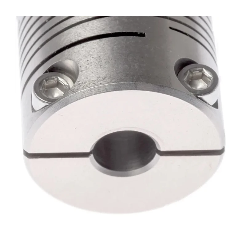 Huco Stainless Steel Clamp Flexible Coupler 25.4 mm OD 8 mm Bore x 31.8 mm Length Torque 6 Nm Maximum Speed 5000 721.25.2828