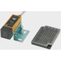 Omron Retroreflective Photoelectric Sensor, Block Style, Infrared Light Source, 24V DC, 80mA, IP67 E3S-RS30E4-30
