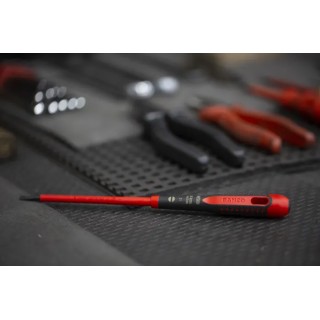 Bahco Standard VDE Insulated Slotted Screwdriver 100 mm Blade Length 3.5 mm Tip Width Ergonomic Handle BE-8230S