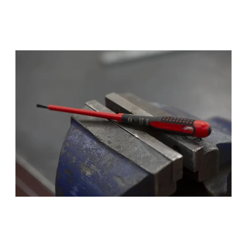 Bahco Standard VDE Insulated Slotted Screwdriver 100 mm Blade Length 3.5 mm Tip Width Ergonomic Handle BE-8230S