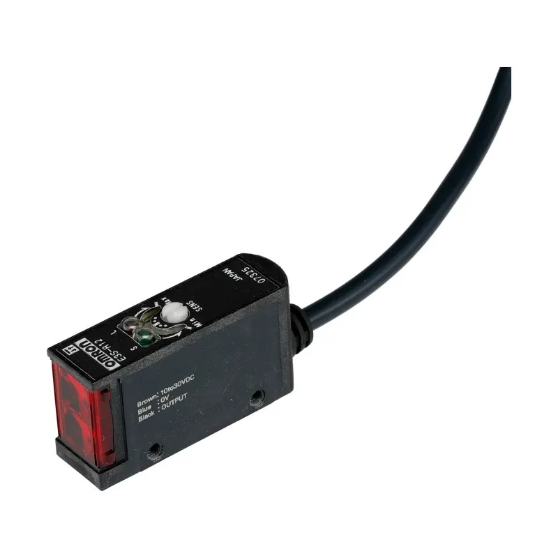 Omron Retroreflective Photoelectric Sensor Block Style 100 mm to 300 mm Detection Range NPN Output IP67 E3S-R12
