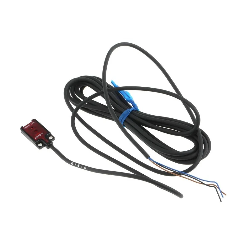 Omron Diffuse Photoelectric Sensor Block Style 5 mm to 30 mm Detection Range PNP Output IP67 E3T-FD13 2M