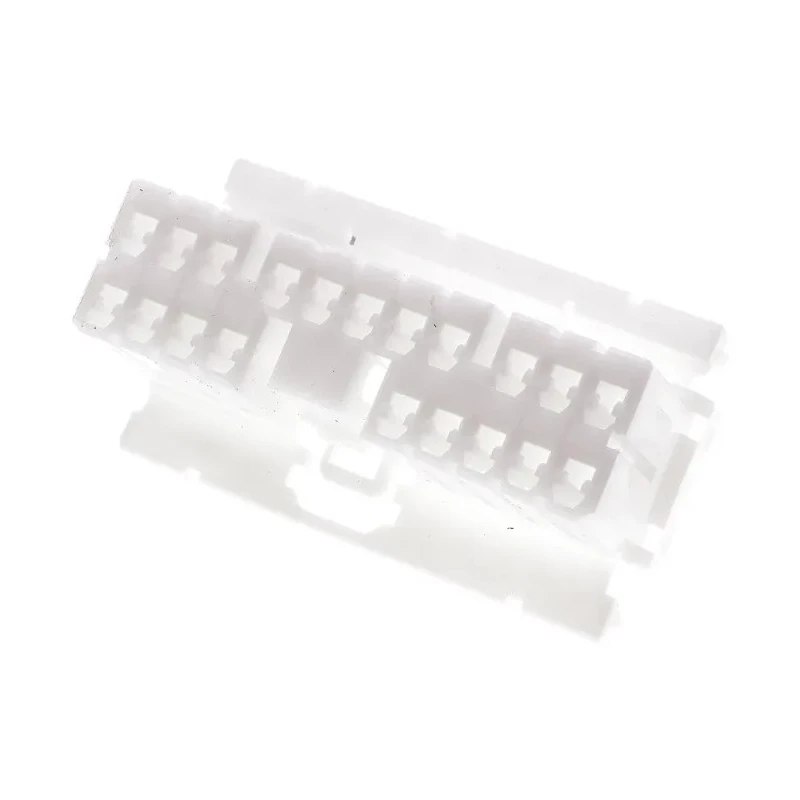 TE Connectivity MULTILOCK 070 Male Connector Housing 3.5 mm Pitch 20 Way 2 Row Straight 174952-1