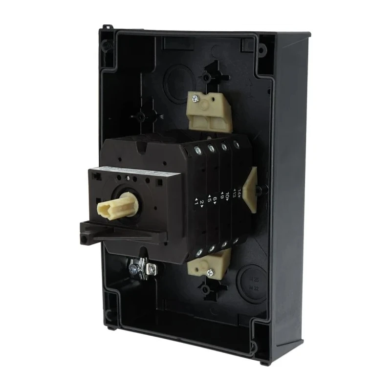 Eaton 6-Pole Surface Mount Isolator Switch IP65, 520A, 22 kW Power Rating, 3 Phase, Red Handle, Model 
