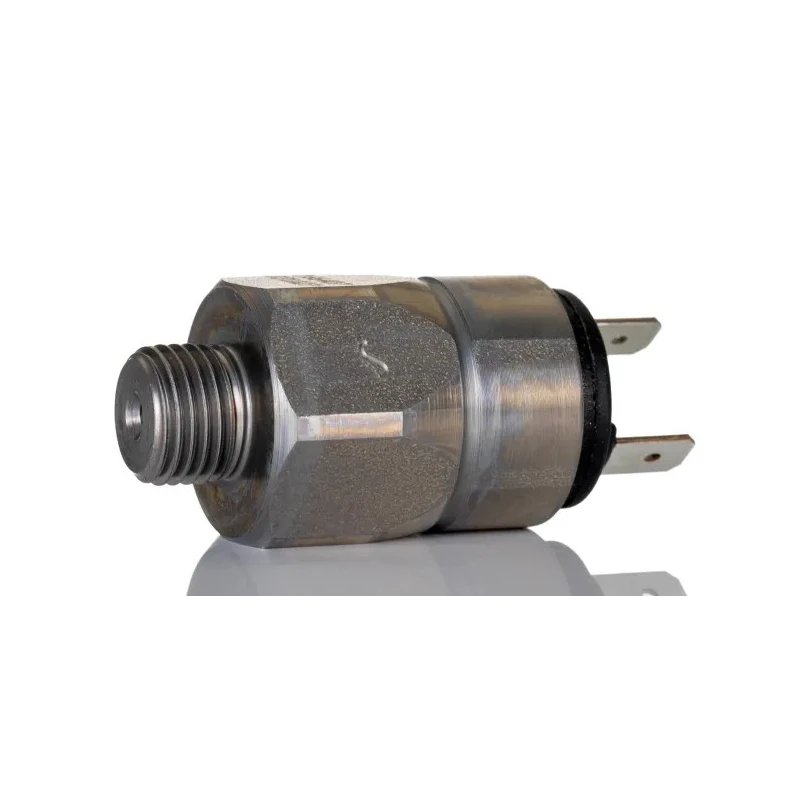 Suco 01664 Series Pressure Sensor, Relay Output, 1 bar to 10 bar Measurement Range, Zinc Plated Steel Housing 0166407031027