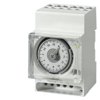 Siemens Analogue SENTRON DIN Rail Time Switch 230V 7LF5300-5