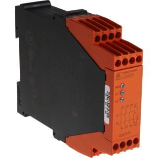Dold LG 5925 Series Output Module 4 Inputs 2 Outputs 24V AC/DC 3 NO/NC LG5925.48/61 AC/DC24V