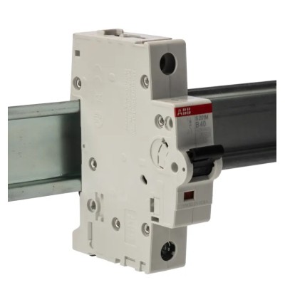 ABB System Pro M Compact Miniature Circuit Breaker, 1-Pole, 40A, Type B, 253V AC, 72V DC, 10kA 2CDS271001R0405 S201M-B40