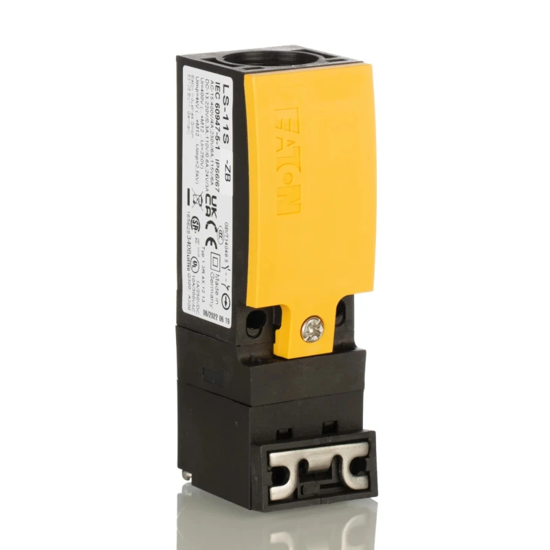 Eaton LS4 ZB Safety Interlock Switch with Actuator Included, Plastic Housing, Spring Lock, IP66 Rated 106870 LS-11S-ZB