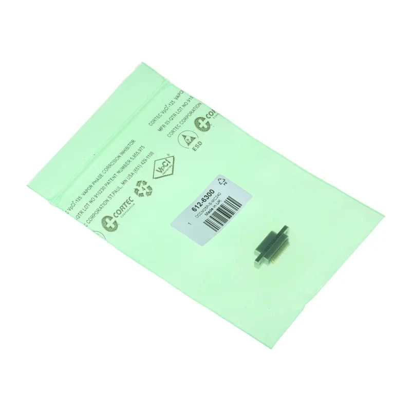 Glenair 25 Way Straight Panel Mount Micro-D D-Sub Connector Male MWDM2L-25PSB
