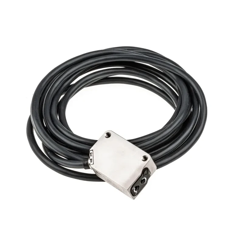 Omron Diffuse Photoelectric Sensor Block Sensor 1 m Detection Range PNP Output Stainless Steel Housing IP69K E3ZM-D82 2M