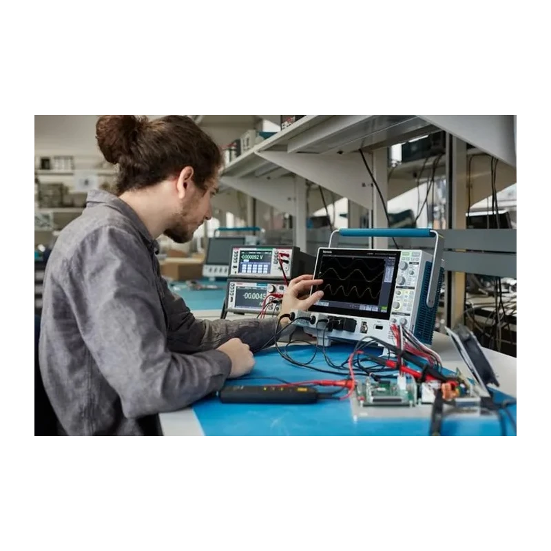 Tektronix 3 Series MDO Mixed Domain Bench Oscilloscope 100 MHz Bandwidth 16 Channels MDO32 3-BW-100