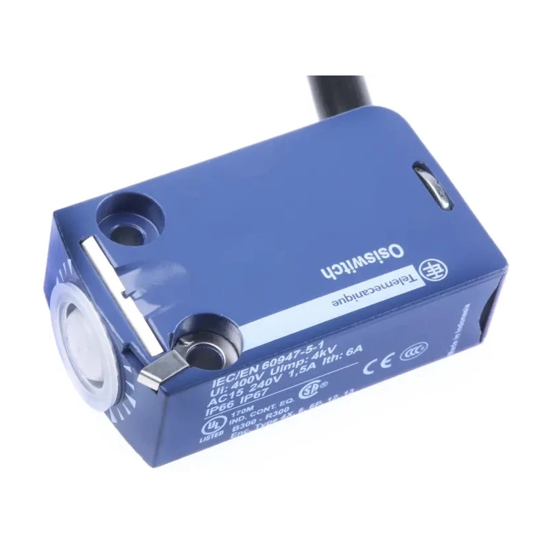 Telemecanique Sensors OsiSense XC Series Roller Lever Limit Switch, SPDT, IP66, Zinc Alloy Housing, 240V, 6A ZCMD25L5